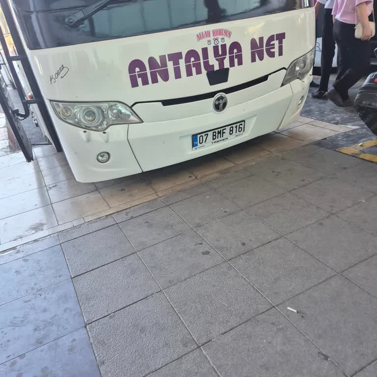 Gecikmeli Yolculuk Ve İlgisiz Personel Mağduriyeti