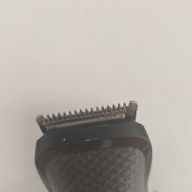 Paslanmaz Yazılı Tıraş Makinesi Paslandı, Müşteri Hizmetleri İlgilenmedi