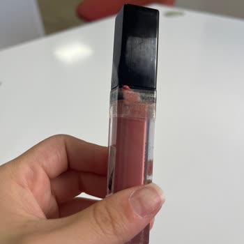 Note Cosmetics Yeni Aldığım Lipgloss Cam Kısmından Akıtıyor