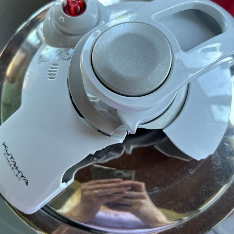 Kütahya Porselen Düdüklü Tencere Kapağı İçin Yedek Parça Ve Destek Bulamıyorum