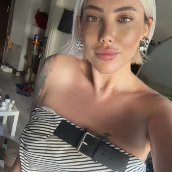 Calvin Clinic'te Yapılan Botox Sonrası Yüz Felci Ve Görme Kaybı Yaşadım