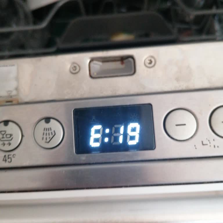 Siemens Bulaşık Makinesi Bardaklarda Tortu Bırakıyor Ve E-19 Hatası Veriyor