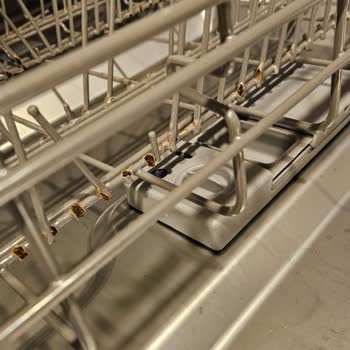 Bulaşık Makinesi Sepetleri Hem Paslanıyor Hem Fiyatı Uçuk!