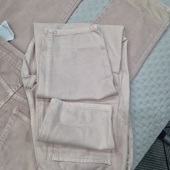 I Face Discoloration on Zara Pink Jeans Despite Proper Care