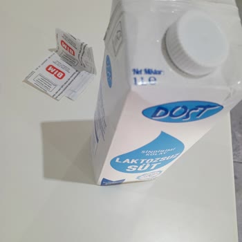 BİM'den Aldığım Laktozsuz Süt Bozuk Çıktı, Sağlığım Tehlikeye Girdi