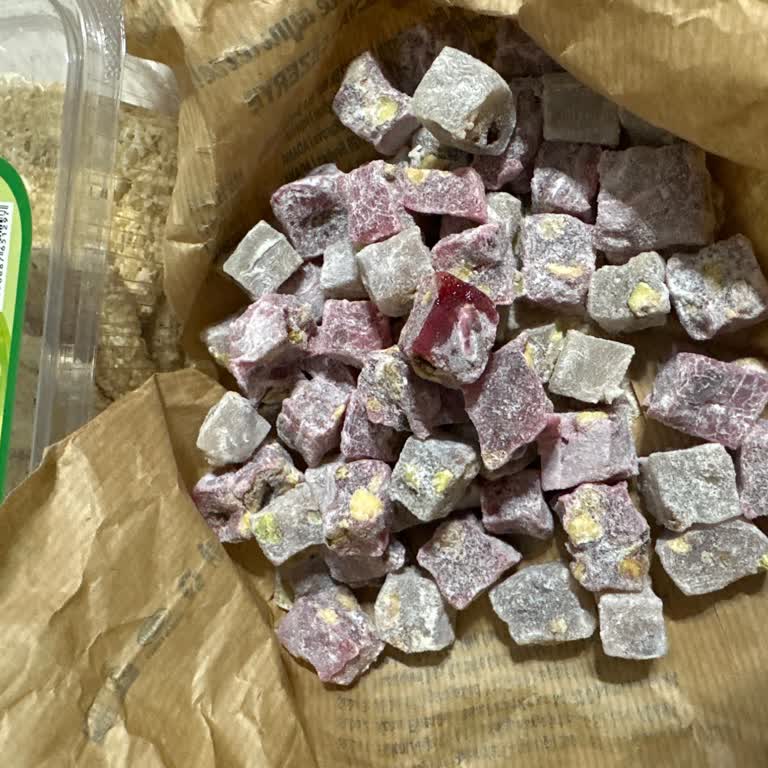 Aldığım Lokum Bayat Ve Sert Çıktı Mağduriyetim Giderilsin