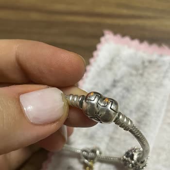 Pandora'dan Aldığım Takılarda Hızlı Kaplama Sorunu ve Yetersiz Mağaza Desteği