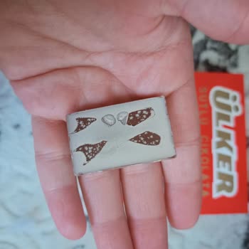 Aldığım Çikolatanın İçinden Beyaz Ve Bozuk Görünümlü Ürün Çıktı