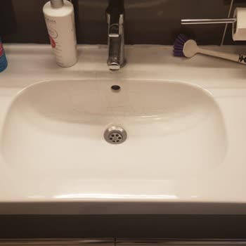 Lavaboda Sebepsiz Çatlama: Üretim Hatası Şüphesi