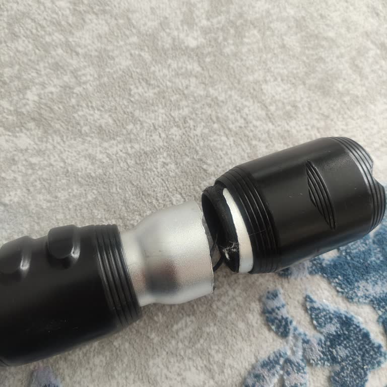 Pahalı Süpürgenin Borusu İlk Kullanımda Kırıldı!