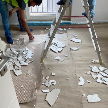 Teslimden Sonra Sürekli Tavan Alçısı Dökülmesi Ve İlgisiz Müşteri Hizmetleri