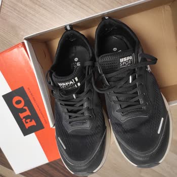 FLO'dan Alınan Ayakkabının İç Astarı Deforme Oldu, Ayağımda Yaralar Oluştu