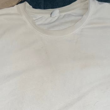 Armani Parfümde Turuncu Leke Sorunu Ve Mağaza İlgisizliği