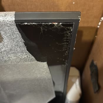 Kırık Televizyon Ve Sorumluluktan Kaçan Firmalar