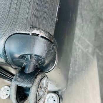 Valizim Kırık Ve Tekerleksiz Teslim Edildi, THY Sorumluluk Almadı