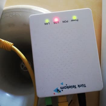 Türk Telekom Sürekli İnternet Kesintisi Ve Çözüm Eksikliği Nedeniyle Mağduriyet