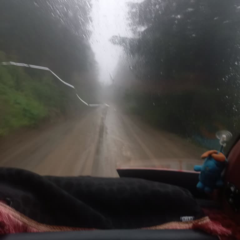 Grand Alfa Travel Kötü Hava Koşulları Yağmur ve Yolların Bozukluğu Tam Bir Korku Şöleni