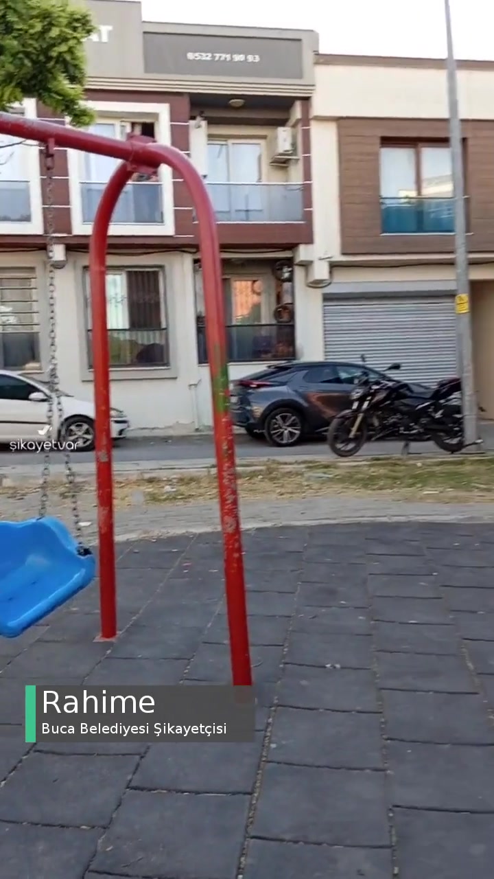 Buca Belediyesi Salıncaklar Ve Park Bakımsız videonun kapak resmi