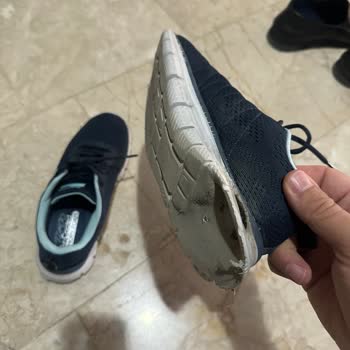 Kısa Sürede Parçalanan Skechers Ayakkabı İçin Olumsuz İade Deneyimi