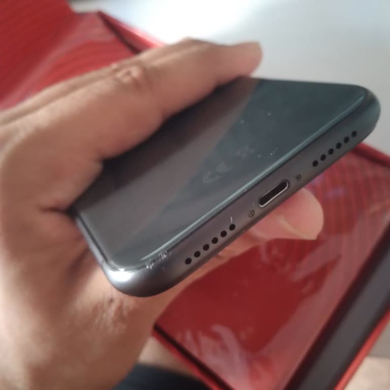 Satın Aldığım İphone 11 Hem Arızalı Hem De İade Sürecinde Mağdur Edildim