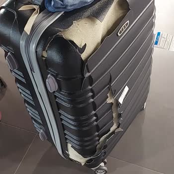 A Jet Havayolları İle Uçuş Sonrası Bavulumun Zarar Görmesi Ve İlgisizlik