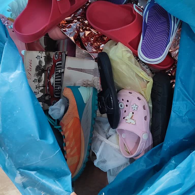 Tuzcuoğlu Nakliyat Ev Taşıma Sırasında Eşyalarım Zarar Gördü Ve Firma İlgisiz Davrandı