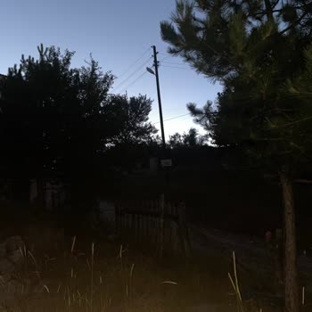 Üç Gündür Yanmayan Sokak Lambaları Yaşlı Köy Halkını Mağdur Ediyor