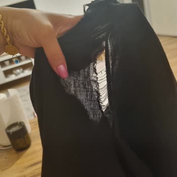 İlk Giyişte Paramparça Olan Şortla Sokakta Rezil Oldum