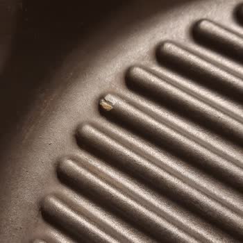 Döküm Izgara Tavanın Yüzeyinde Soyulma Ve Sağlık Riski Endişesi Yaşadım