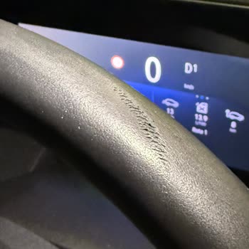 Mar Grup Otomotiv Bakım Sonrası Direksiyonum Çizildi, Zararım Karşılansın