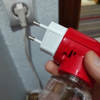 Sıvı Sinek Öldürücü Adaptöründe Aşırı Isınma Ve Sıvı Sızıntısı Sorunu