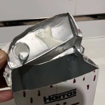 Son Kullanma Tarihi Geçmemiş Sütün Bozuk Çıkması Nedeniyle Yaşanan Mağduriyet