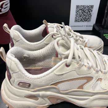 Skechers Ayakkabım 3 Ayda Açıldı, Üretim Hatası Kabul Edilmedi