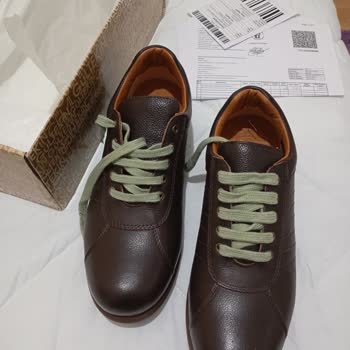 Siparişimdeki Ayakkabı Farklı Renkte İplerle Gönderildi