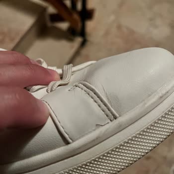 Kısa Sürede Deforme Olan Ayakkabı İçin Değişim Talebime Dönüş Yapılmadı