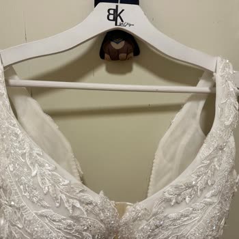 Düğünümde Hayal Kırıklığı: Son Dakika Hazırlanan Kusurlu Gelinlik