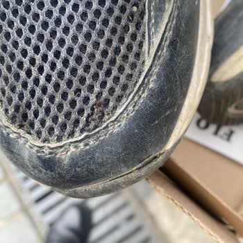 Ayakkabı Ürün Kalitesi ve Değişim Talebi Hakkında Şikayet