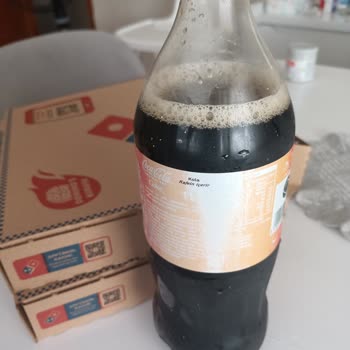 Siparişimde Eski Ve Belirsiz Tarihli Kola Gönderildi, Müşteri Hizmetlerinden Dönüş Alamadım