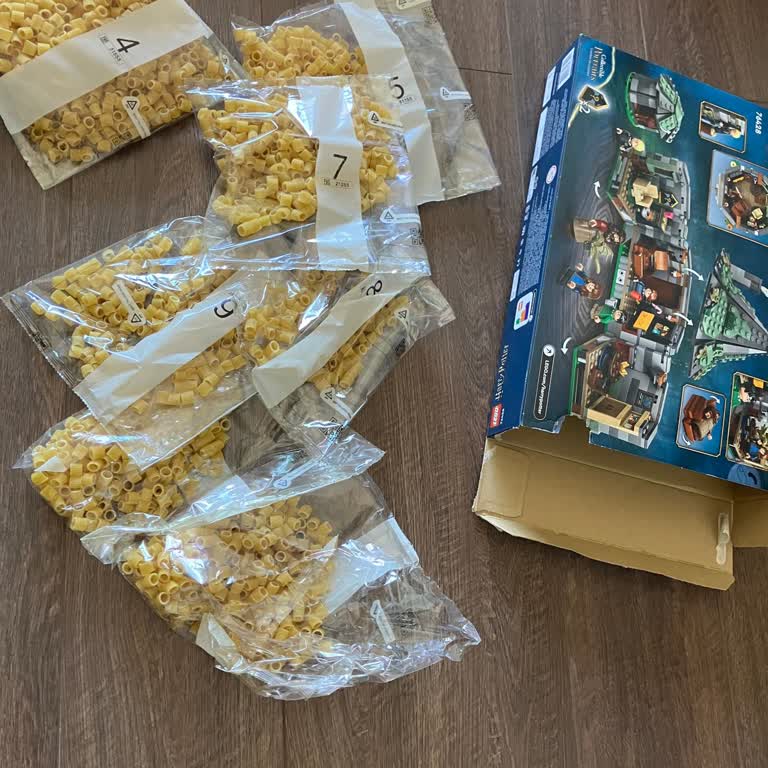 Lego Kutusundan Makarna Çıktı, Hayal Kırıklığı Yaşadık