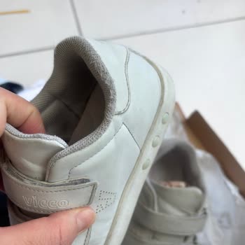 Satın Aldığım Çocuk Ayakkabısı Kısa Sürede Parçalandı, Destek Alamadım