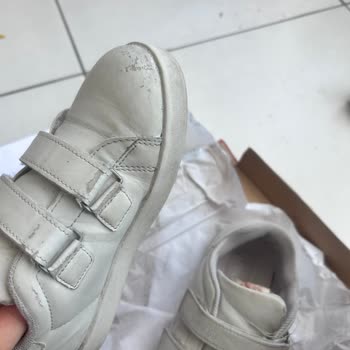 Satın Aldığım Çocuk Ayakkabısı Kısa Sürede Parçalandı, Destek Alamadım