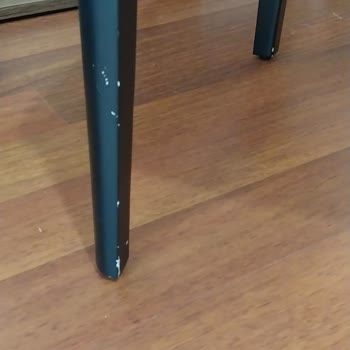 Mondi Home Sandalyelerde Boya Dökülmesi Ve Yetersiz Servis Deneyimi