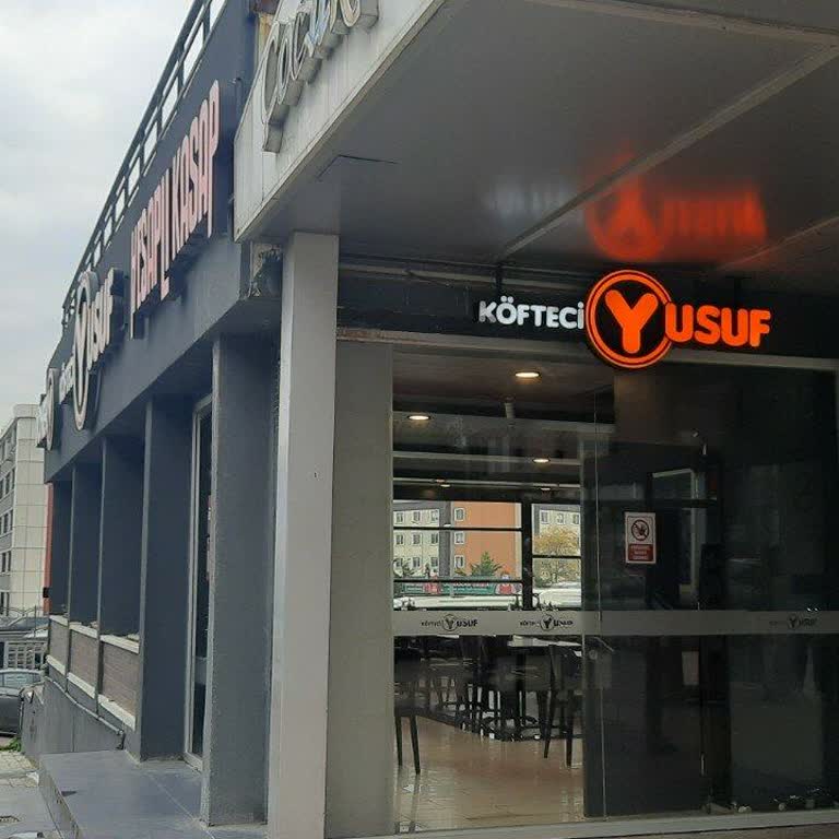 Köfteci Yusufta Uzun Bekleme Ve İlgisiz Personel Deneyimi