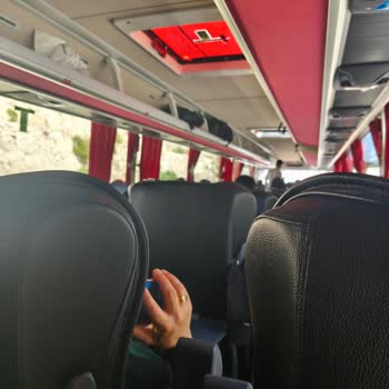 Otobüste Kötü Koku Ve Yetersiz Hizmet Deneyimi