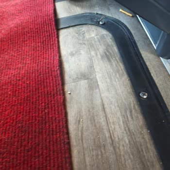 Otobüste Kötü Koku Ve Yetersiz Hizmet Deneyimi