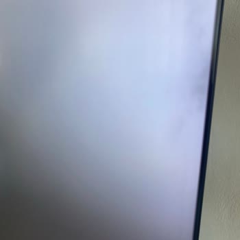 Garanti Kapsamında Olmayan Tozlanma Nedeniyle Kararan TV Ekranı Ve Yetersiz Servis Desteği