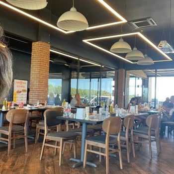 Köfteci Yusuf'ta Hijyen Ve Hizmet Sorunları Hayal Kırıklığı Yarattı