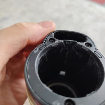 Philips 7000 Süpürgenin Ara Borusu 2 Ayda Çatladı, Çözüm Bekliyorum