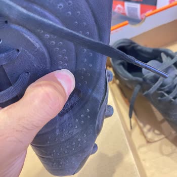 İkinci Kullanımda Yırtılan Nike Krampon İçin Garanti Reddi Ve Mağduriyet