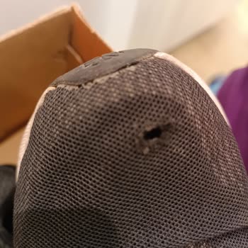 FLO'dan Aldığım Nike Ayakkabıda Kısa Sürede File Yırtılması Sorunu